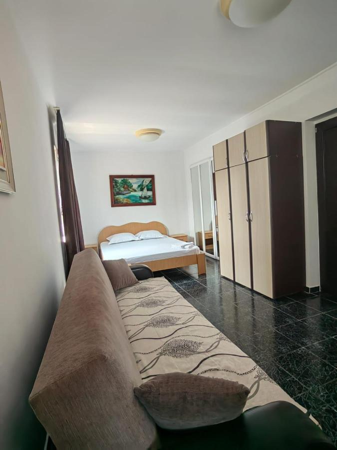 Hotel Casa Alexandru Două Mai Exterior foto